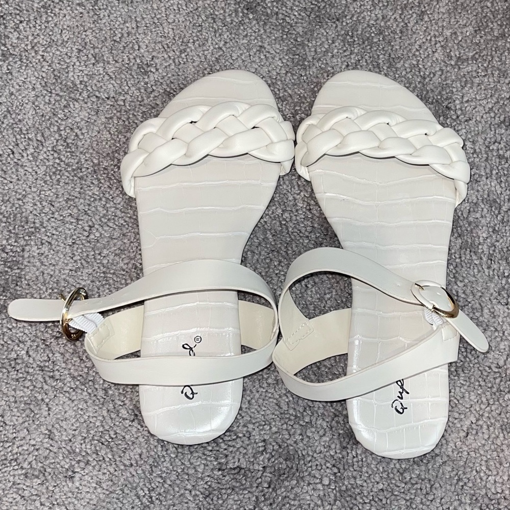 Qupid Sandals